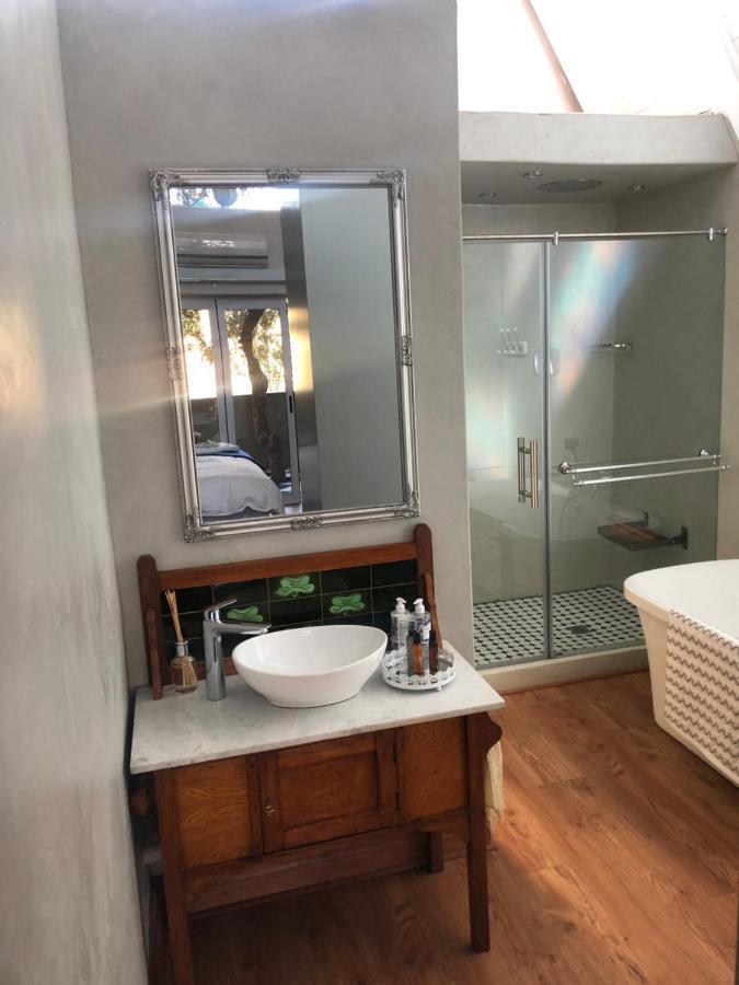 Bella Blue Guesthouse Блоемфонтейн Екстериор снимка