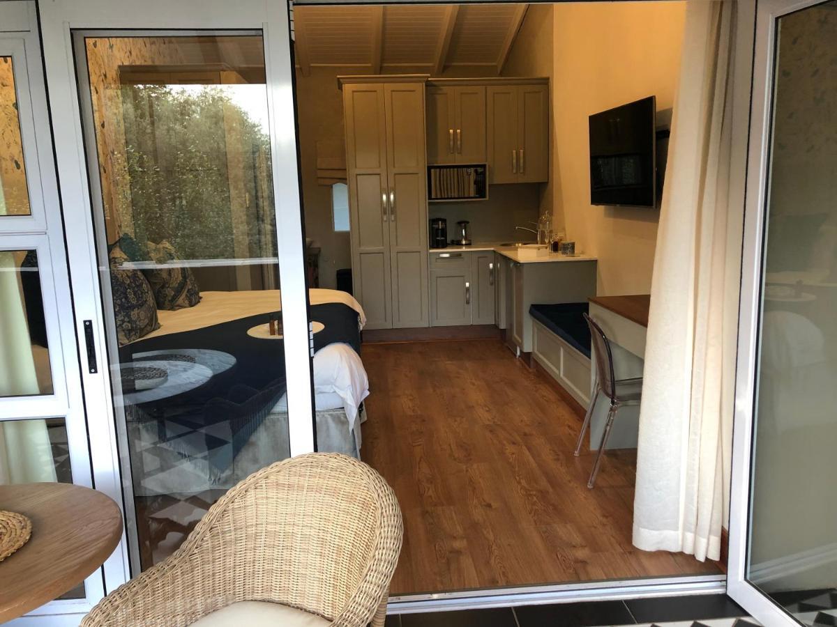 Bella Blue Guesthouse Блоемфонтейн Екстериор снимка